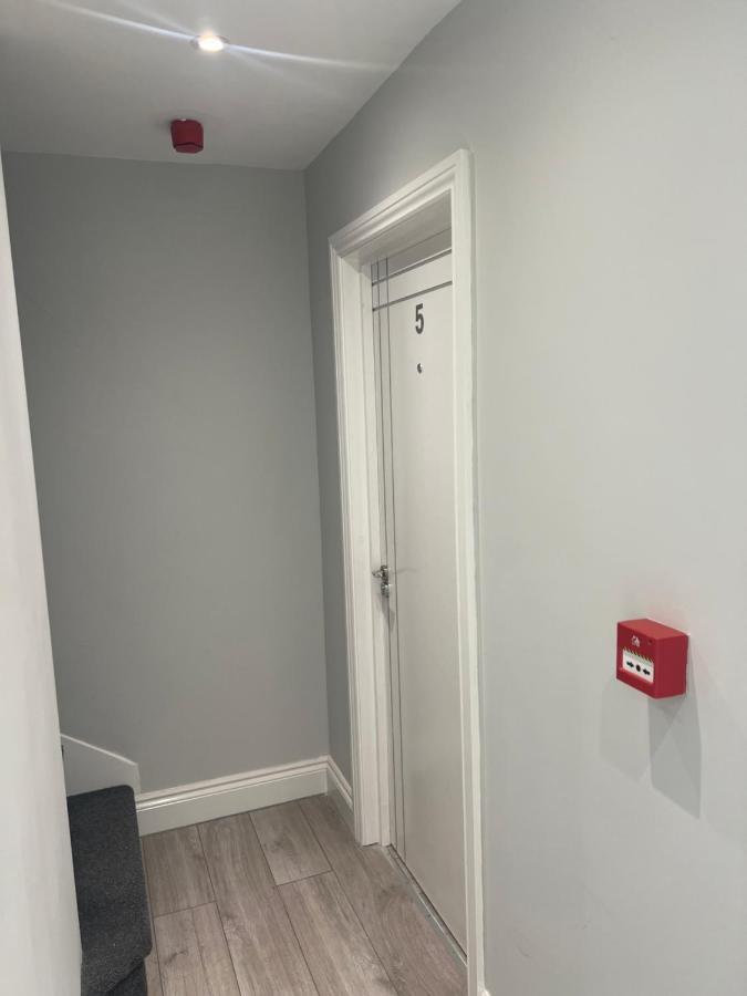 Wisdom Care: The Orpington Cutie Exterior photo