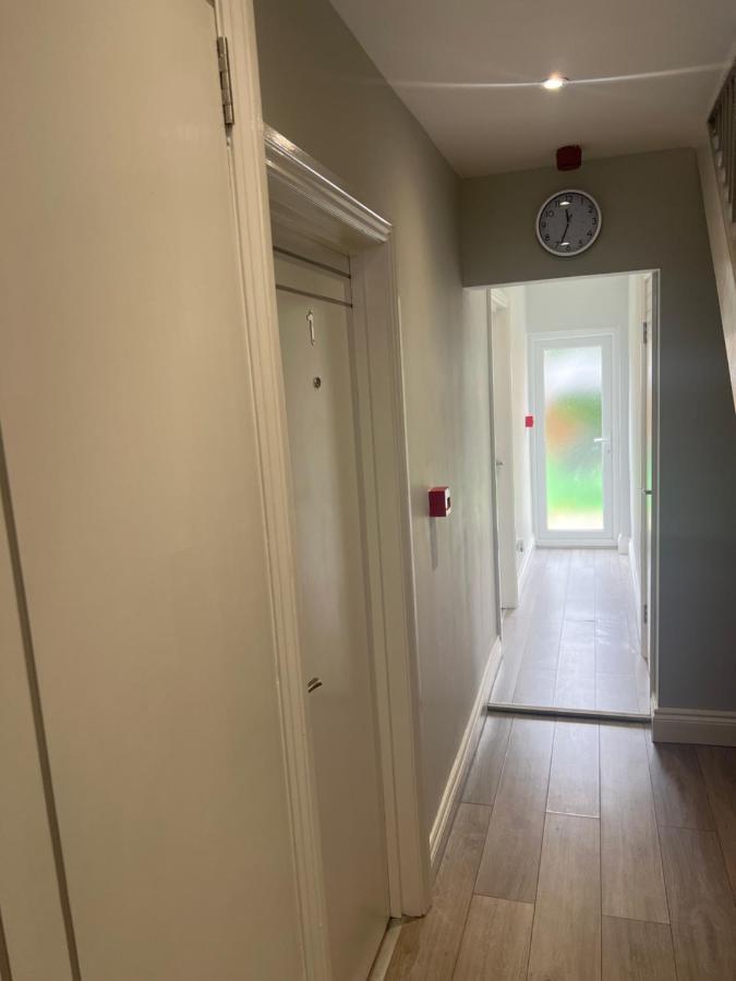 Wisdom Care: The Orpington Cutie Exterior photo